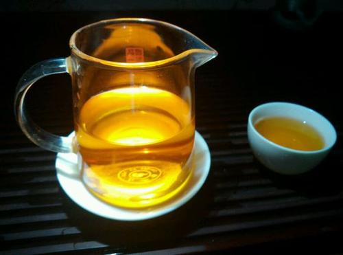 小青柑熟普洱介绍中国茶文化的魅力,为什么越来越多的人喜欢喝普洱?-第1张-茶叶知识-凤凰单丛茶网