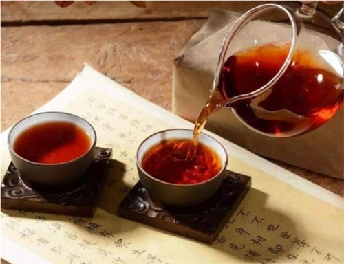 普洱茶的陈化给我们到底带来哪些好处与坏处_普洱茶的陈化给我们到底带来哪些好处-第1张-茶叶知识-凤凰单丛茶网