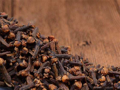子地丁茶有什么功效-子地丁茶是丁香吗-第1张-茶叶知识-凤凰单丛茶网
