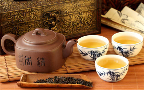 用紫砂壶泡茶注意这五点，让茶更香壶更润-第1张-紫砂壶-凤凰单丛茶网
