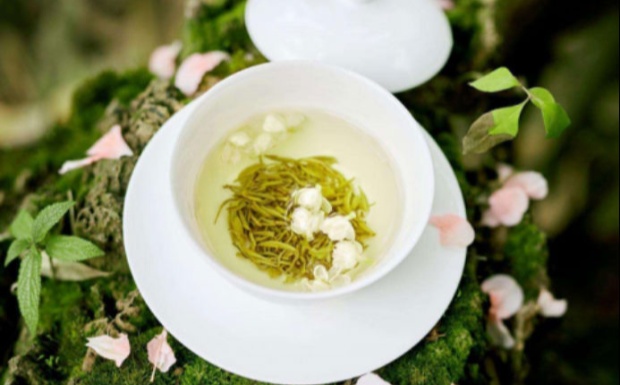 碧潭飘雪是竹叶青茶吗