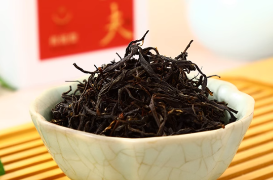 坦洋工夫茶价格与档次全解析：闽红三大工夫的经典传承