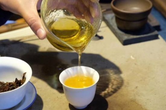六大茶类哪种适合长期存放_日常如何保存方法一览？-第3张-茶叶知识-凤凰单丛茶网