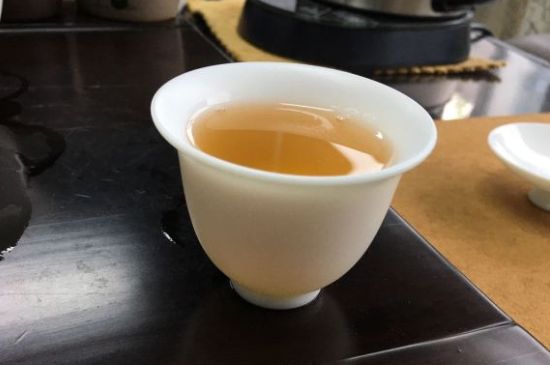 六大茶类哪种适合长期存放_日常如何保存方法一览？-第8张-茶叶知识-凤凰单丛茶网