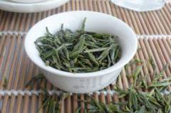 武阳春雨茶多少钱一斤（价格在80～1000元一斤左右
