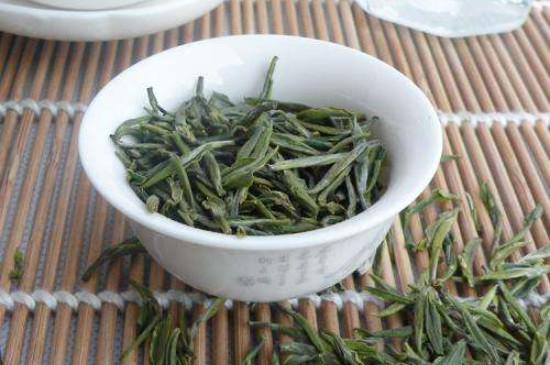 武阳春雨茶多少钱一斤（价格在80～1000元一斤左右-第1张-武阳春雨茶-凤凰单丛茶网
