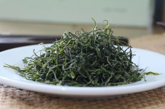 春雨茶只能早上喝吗_一天当中三个喝茶最佳时间-第1张-武阳春雨茶-凤凰单丛茶网