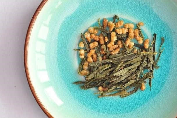 ​玄米茶到底会不会回奶呢?知道这些对妈妈来说绝对是最安全的!-第1张-玄米茶-凤凰单丛茶网