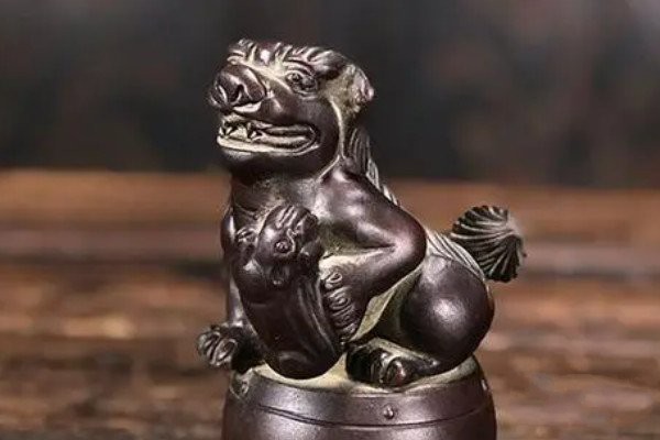 茶虫摆件意义_茶虫工艺品有什么作用(寓意价值)-第4张-茶宠-凤凰单丛茶网